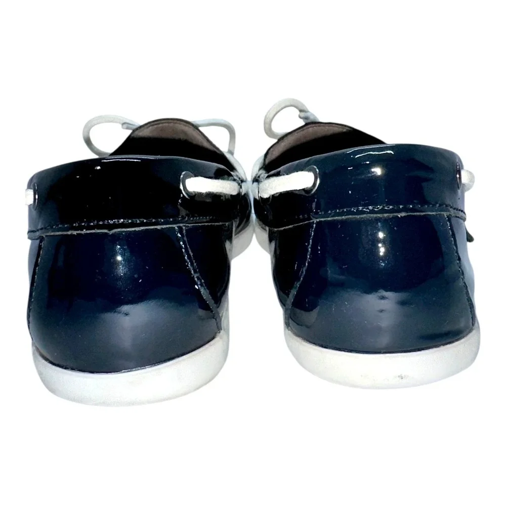 EUC‎ Navy COLE HAAN Patent Leather Deck Shoes - 10
